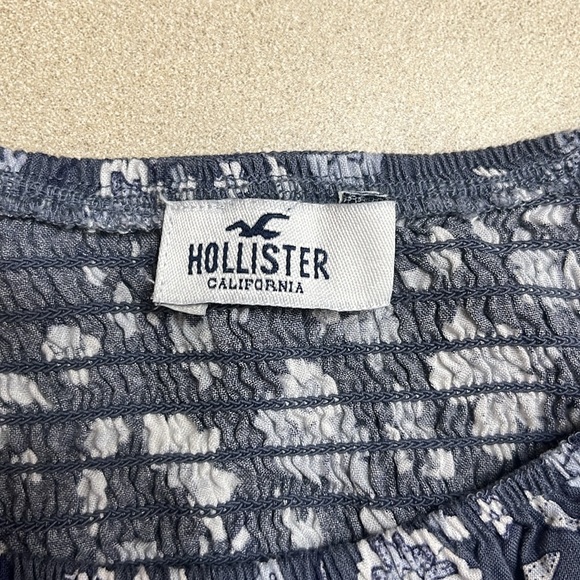 Ruched Flutter Sleeve Blouse - Picture 4 of 8